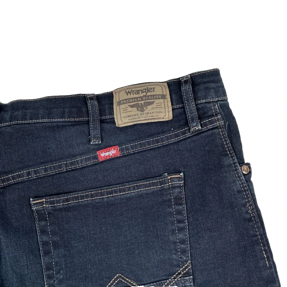 New Mens Wrangler Five Star Premium Straight Jeans Size 40x30 NWT